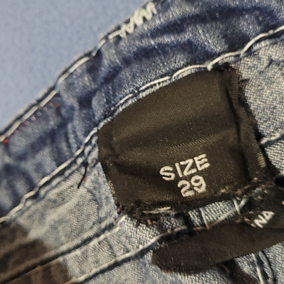 Size 29 Tru religion boot cut - Picture 3 of 3